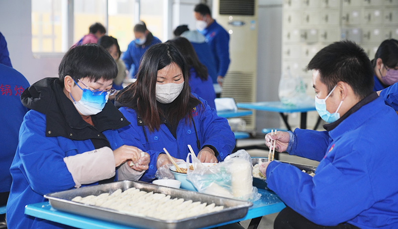 传统烙印，企业精髓: PP电子模拟器锅炉冬至包饺子活动解读企业文化